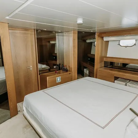Ботель Sanlorenzo Sl Deluxe Motoryacht